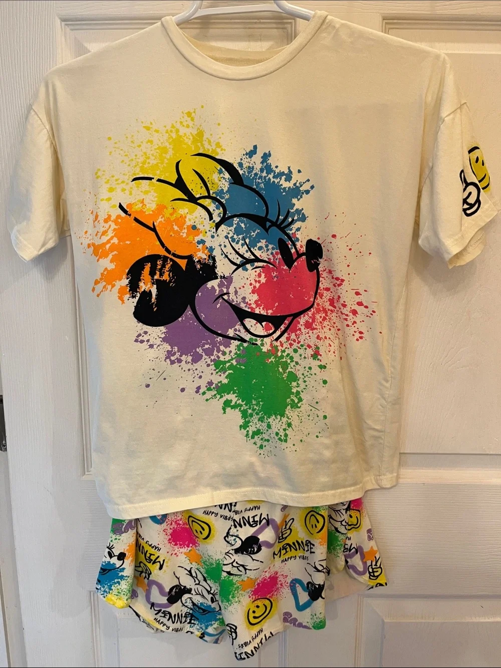 Disney Cream Tee & Skirt Set with Multicolor Paint-Splash Minnie